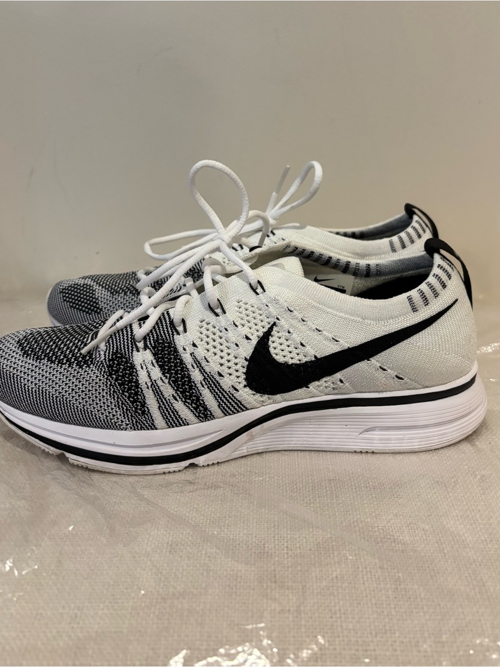 Ladies sneakers Shoes - White/Black